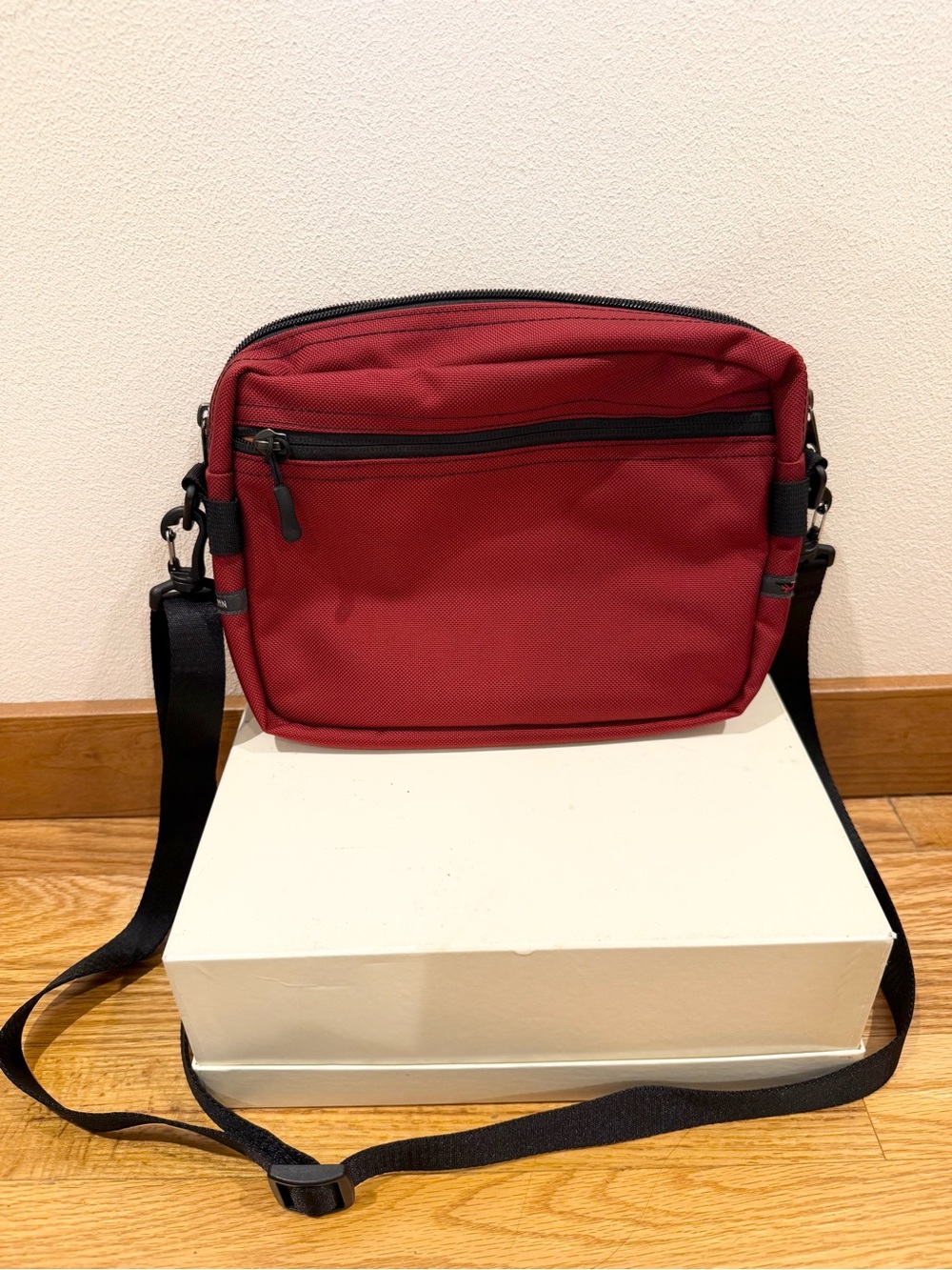 TOM BIHN Side Hustle Bag